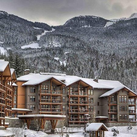 Lodging Ovations Hotel Уислър Екстериор снимка