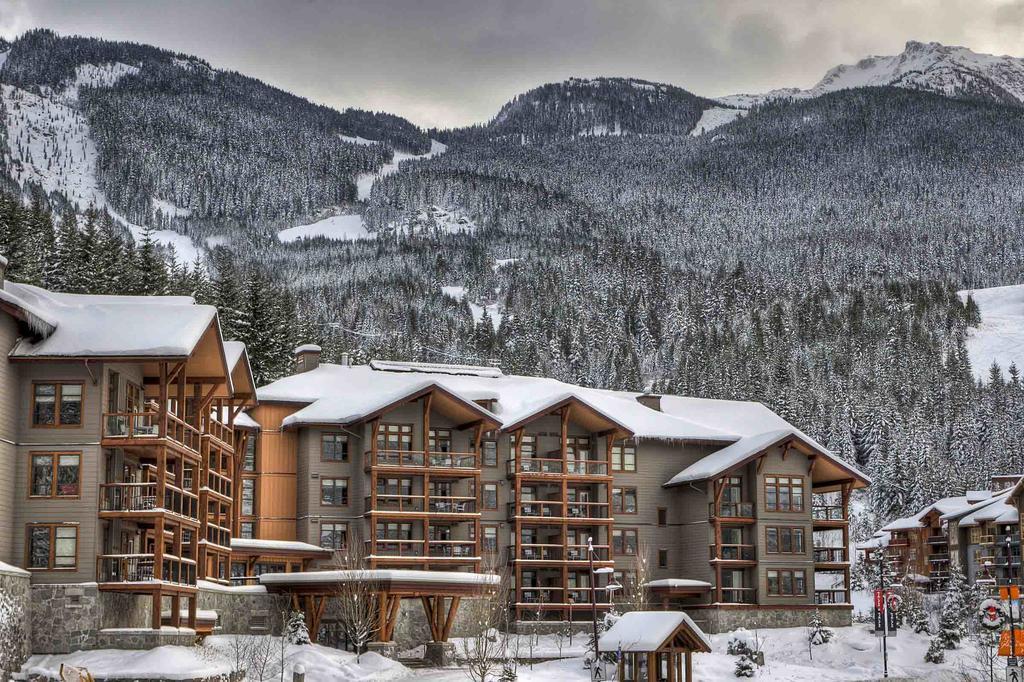 Lodging Ovations Hotel Уислър Екстериор снимка